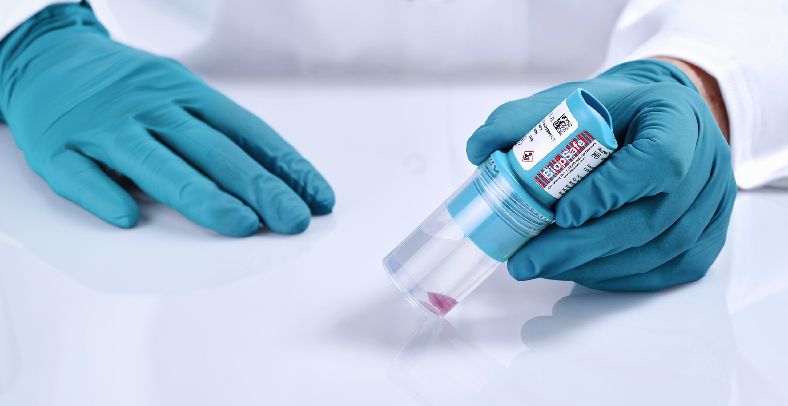 Pojemniki na próbki biopsyjne/histopatologiczne BiopSafe 60ml (1 opakowanie – 18 szt.)